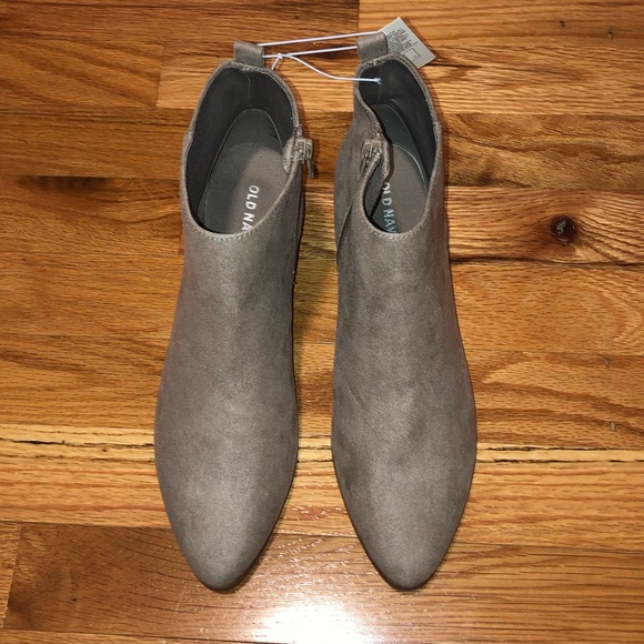 NWT Taupe Block Heel Booties - Picture 5 of 5